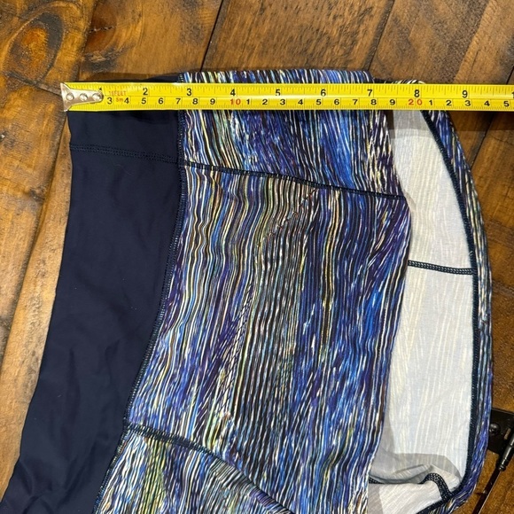 Lululemon Speed Up Interconnect Blue Multi Athletic Stretch Low Rise Shorts 6 - Picture 12 of 14